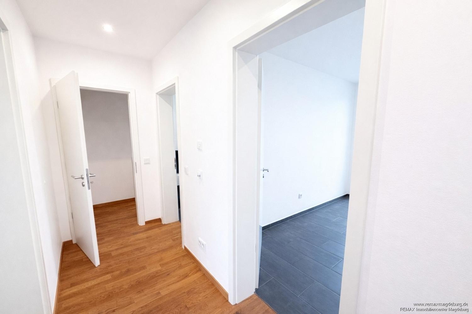 Flur - Musterfoto aus einer anderen Wohneinheit im Haus