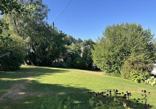 Grundstück