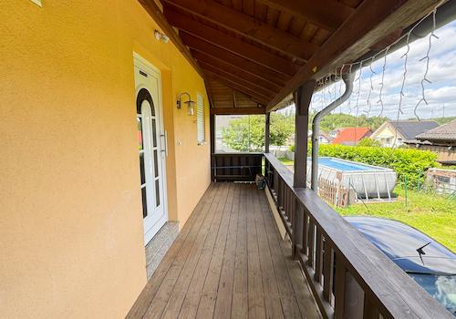 Eingang-Veranda