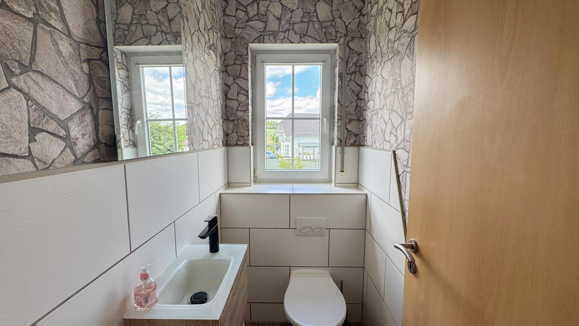 Gäste-WC EG