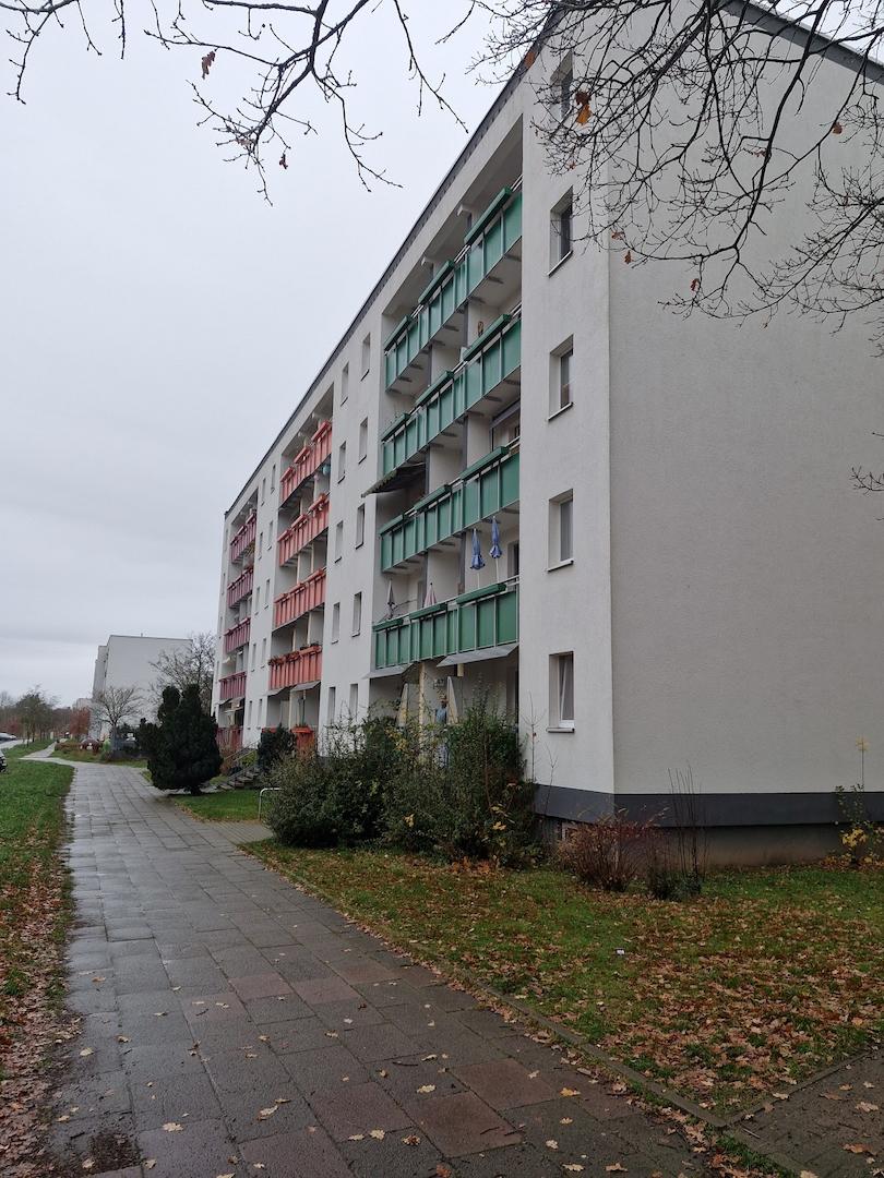 Zio 65-67 Aussenansicht.jpg