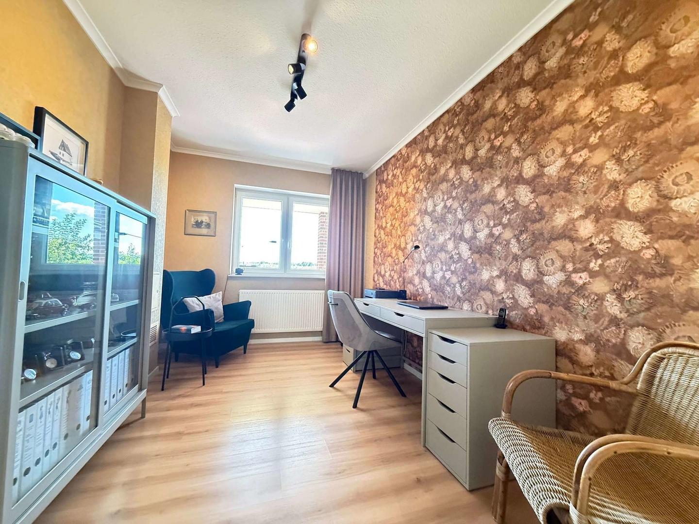 Gäste/Büro