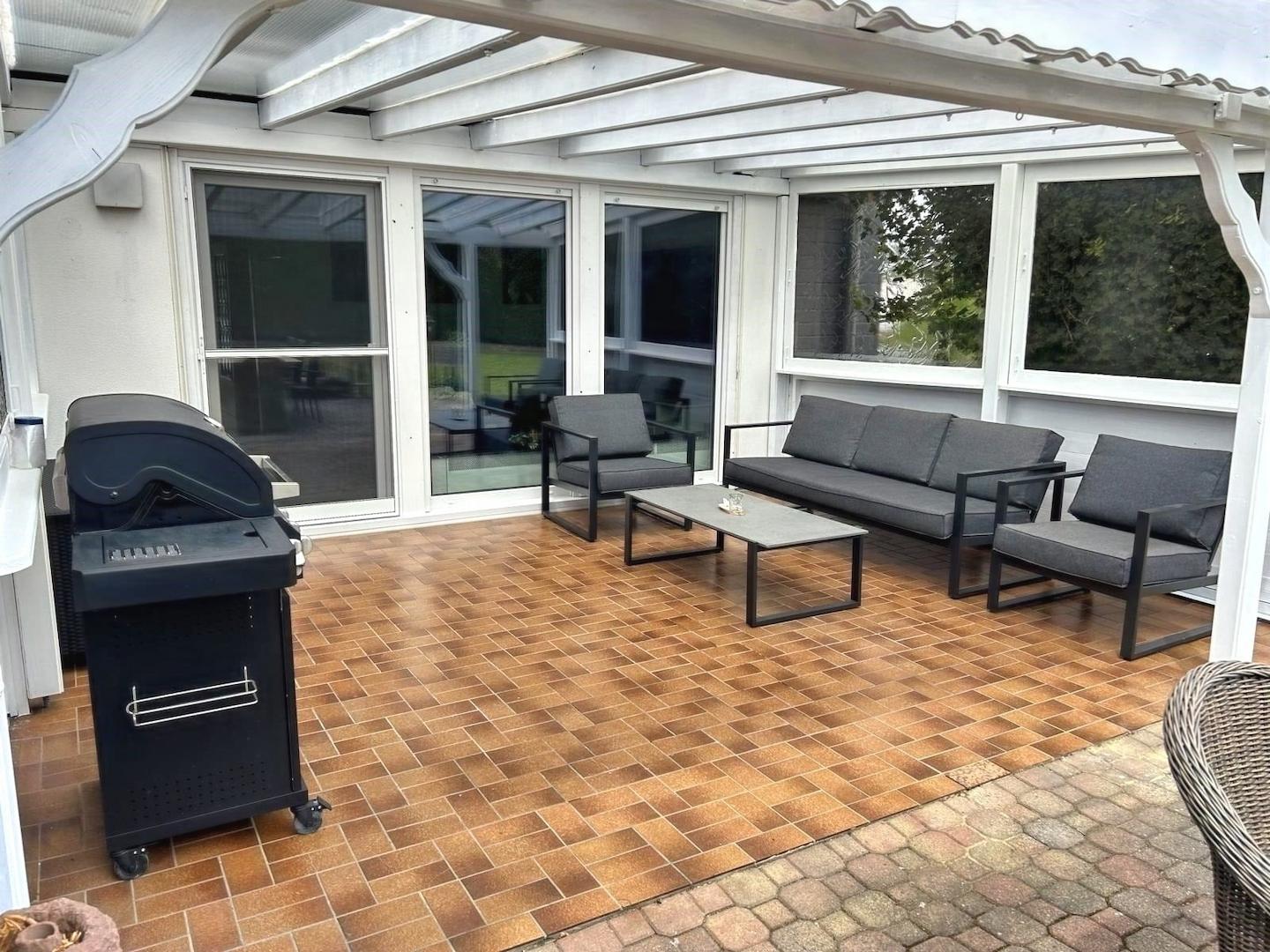 überdachte Terrasse
