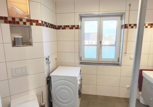 Bad mit Dusch-WC