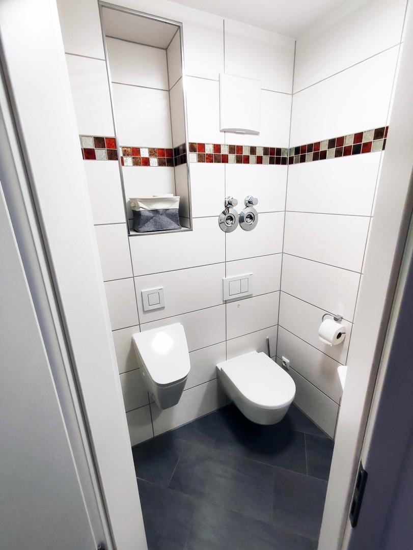 Gäste-WC mit Urinal