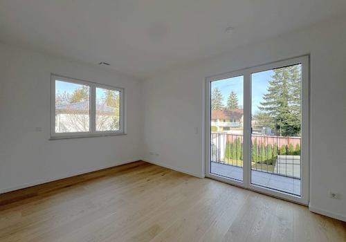 Schlafzimmer mit Balkon