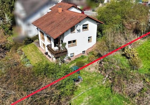 KI-generiert: Ansicht Süd-Ost mit Grenze