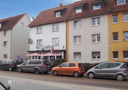 Straßenansicht