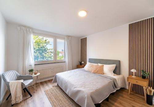 SCHLAFZIMMER