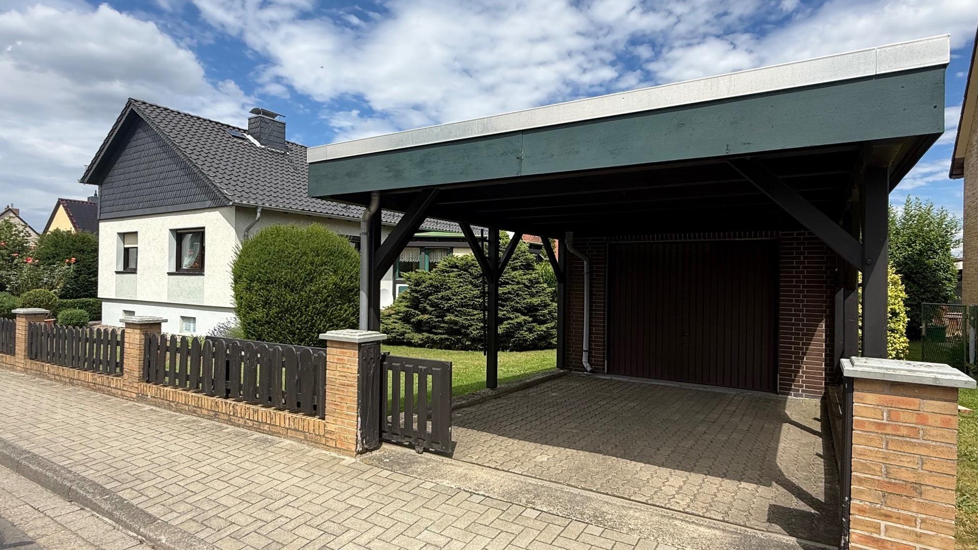 Carport u. Gargage