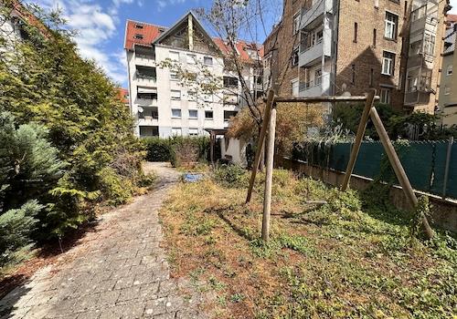 Gemeinschaftlicher Garten hinter dem Haus
