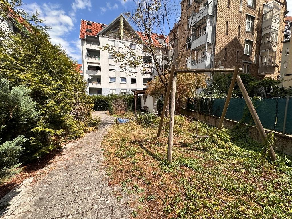Gemeinschaftlicher Garten hinter dem Haus