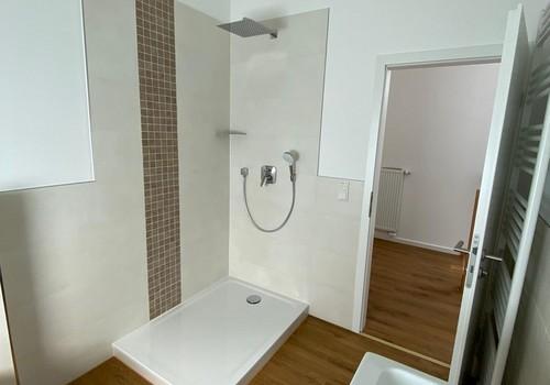 Bad mit Dusche