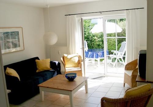 Wohnzimmer mit Terrasse
