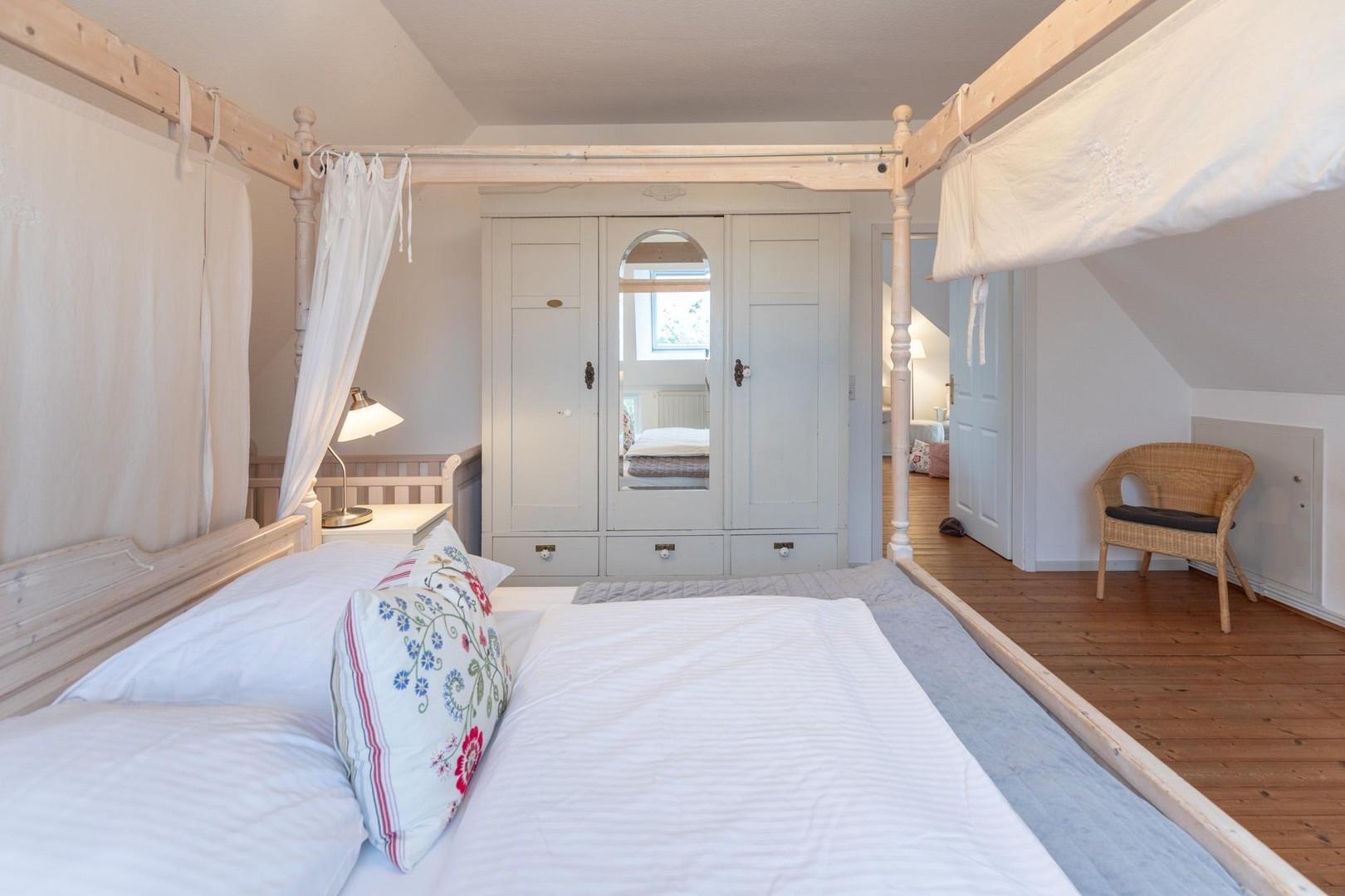 Schlafzimmer OG