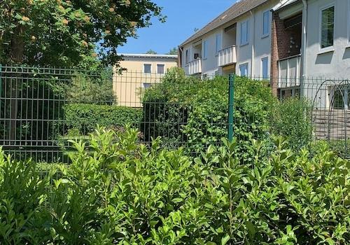 Rückansicht mit Gartenbereich