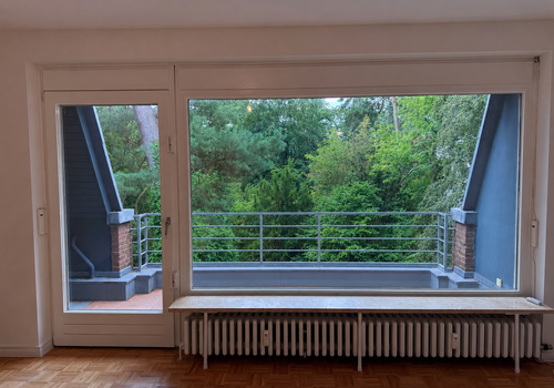 Durchgehende Fensterfront