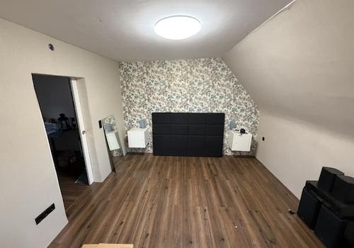 Zimmer 1 OG