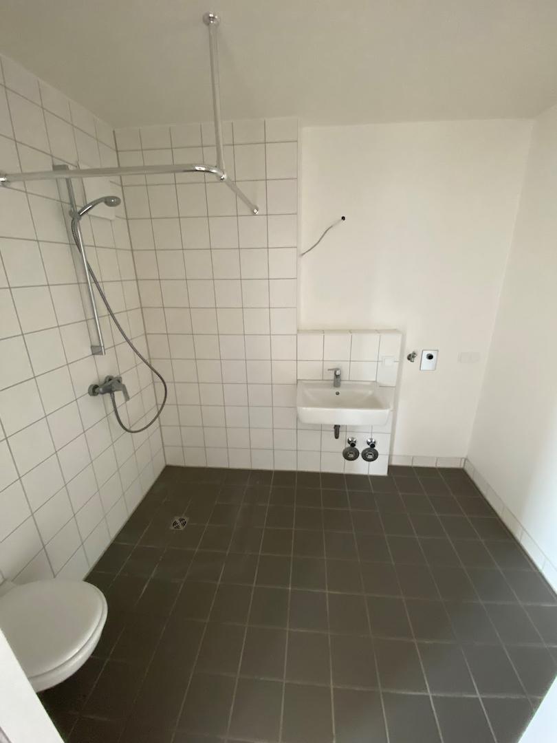 Bad mit bodengleicher Dusche