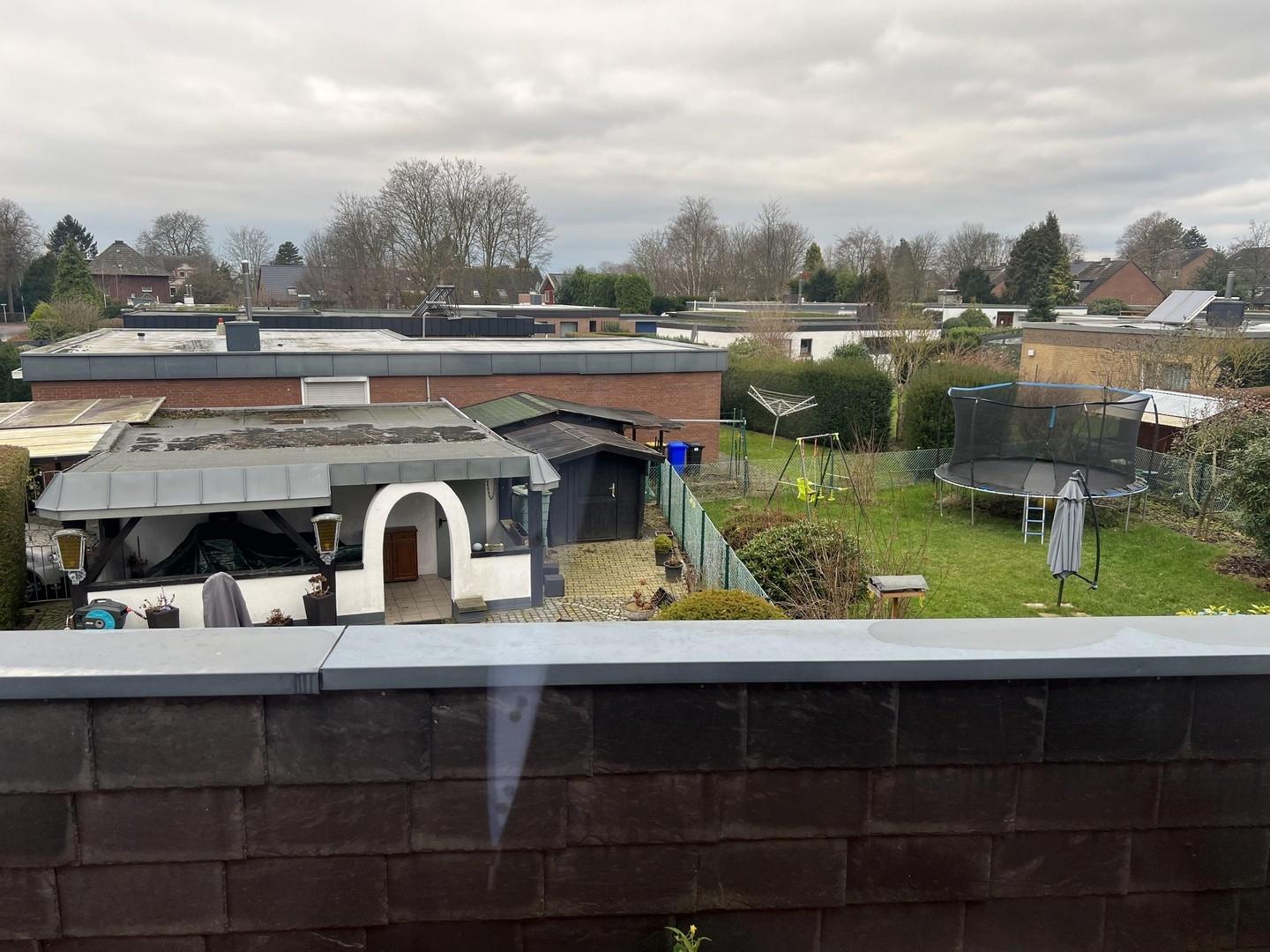 Balkon mit Blick ins Grüne
