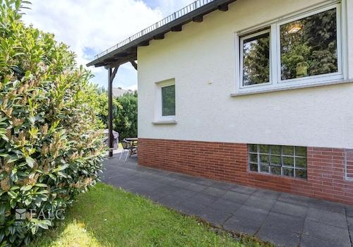 Weg zum Eingang