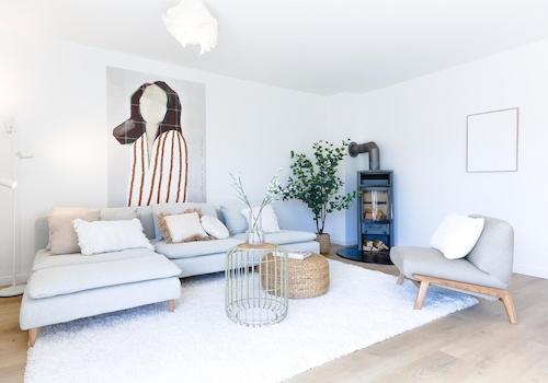 Wohnzimmer mit Kamin