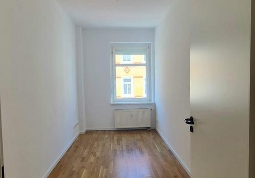 Arbeits-/Kinderzimmer 1