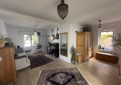 Wohnzimmer  Vorderhaus