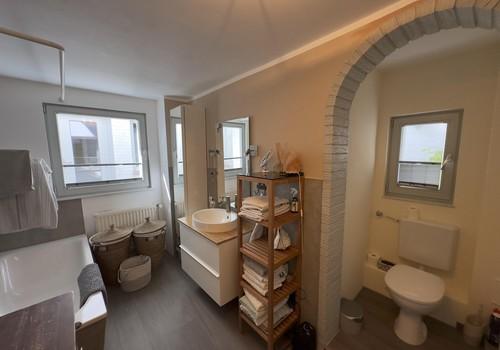 Badezimmer unten Vorderhaus