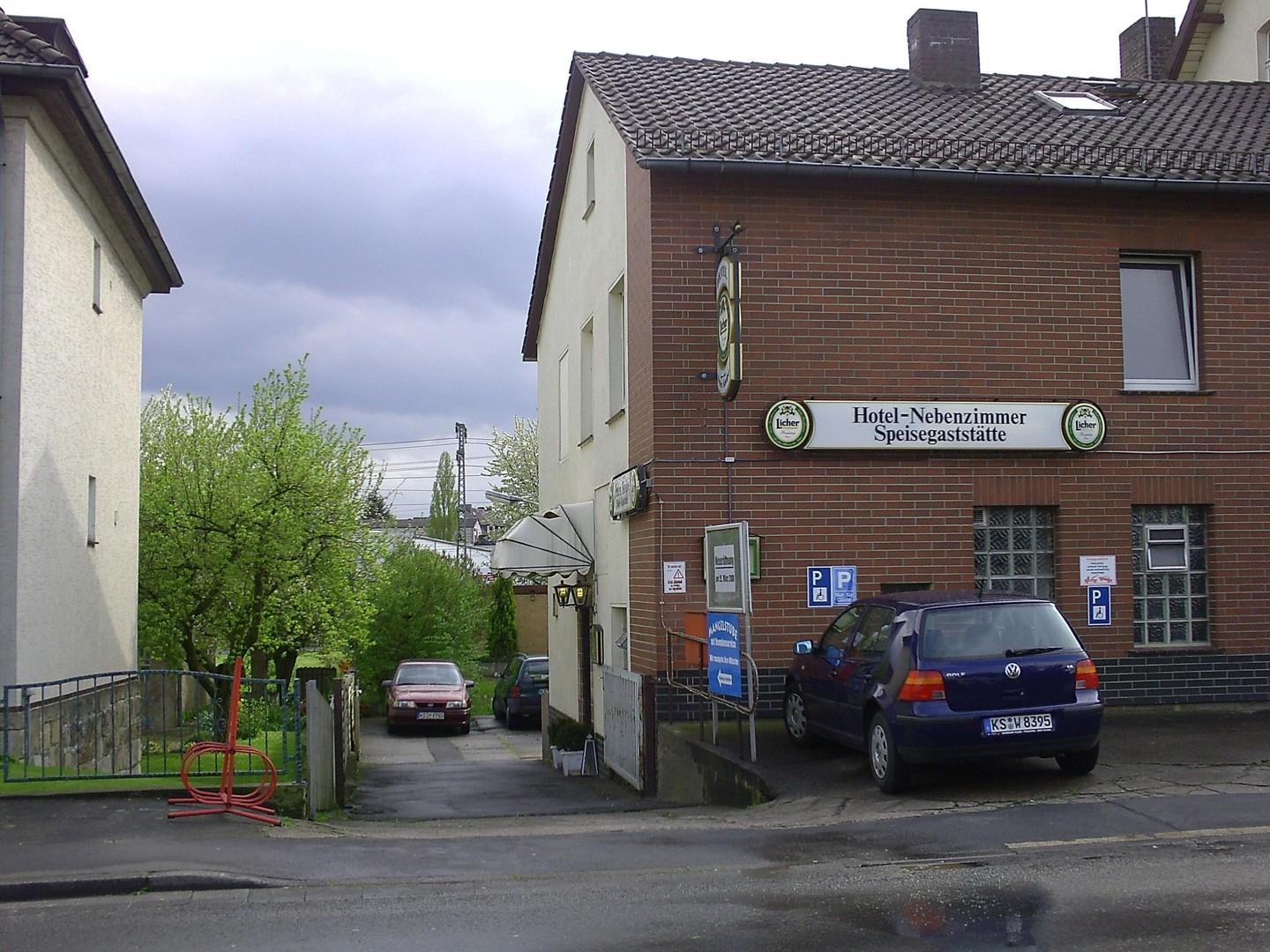 Einfahrt zum Haus 19a