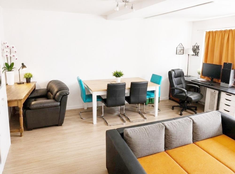 Wohnzimmer -Büro