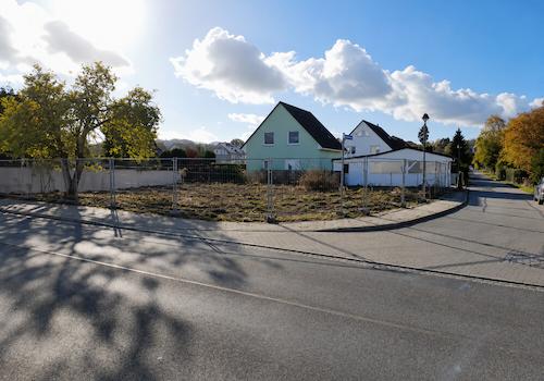 Grundstück in sonniger Ecklage