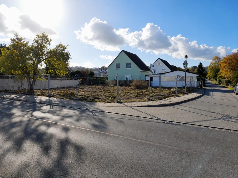 Grundstück in sonniger Ecklage