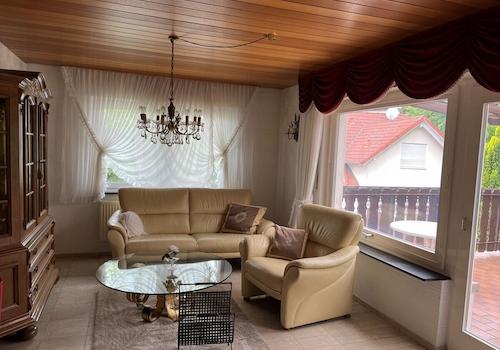 Wohnen  m. Zugang Balkon
