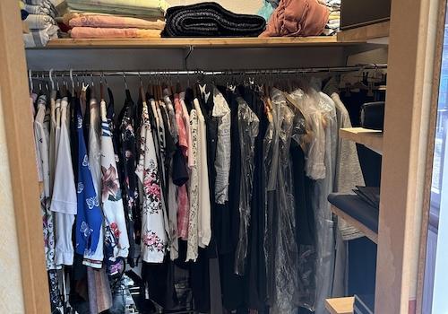 Begehbarer Kleiderschrank