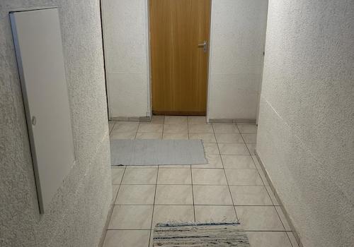 Diele Keller von Treppenabgang