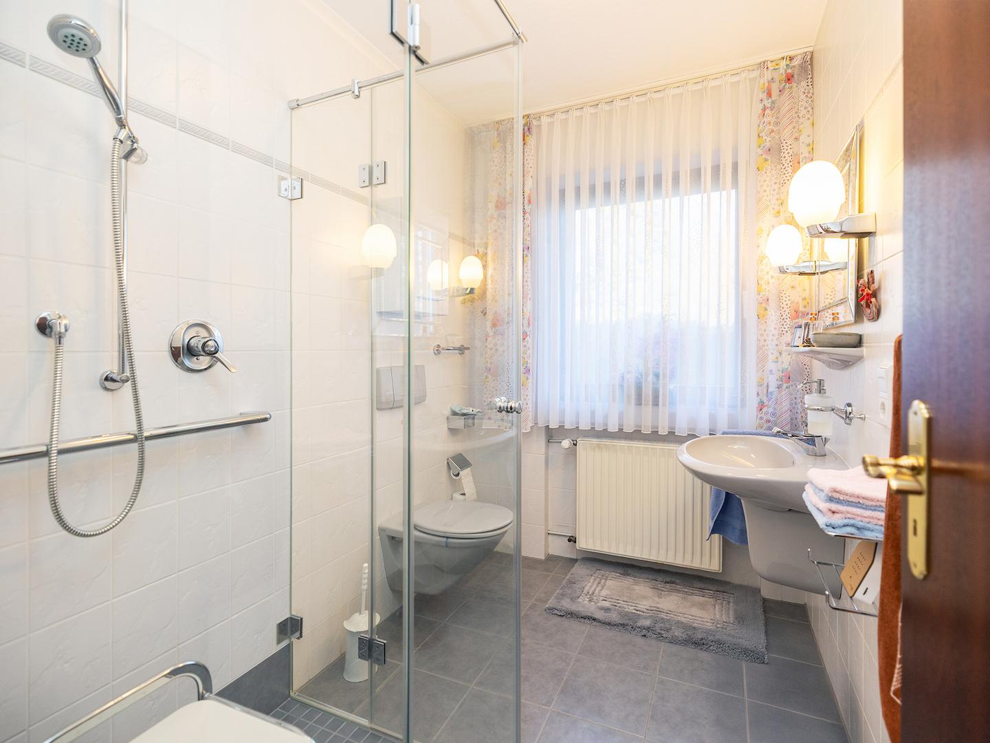 Gäste-WC EG