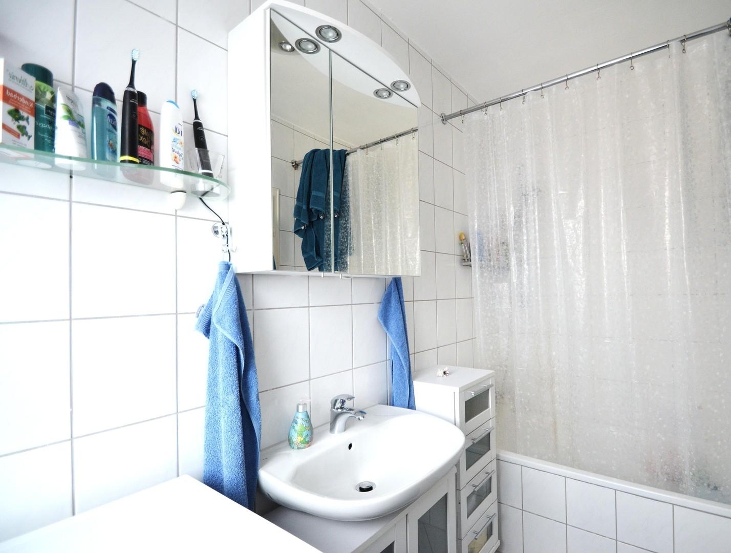 helles Badezimmer
