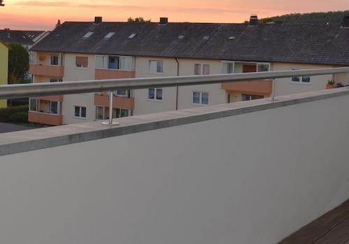 Abenddämmerung am Balkon