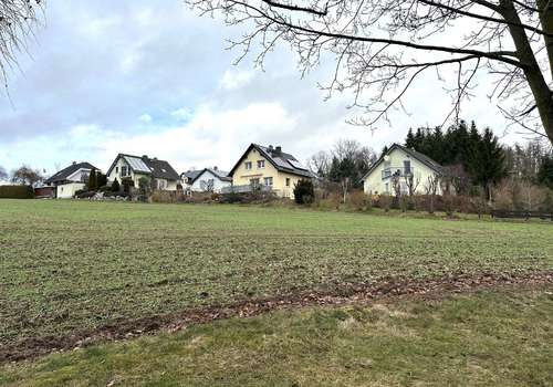 3505 A - Grundstücksansicht von Süden