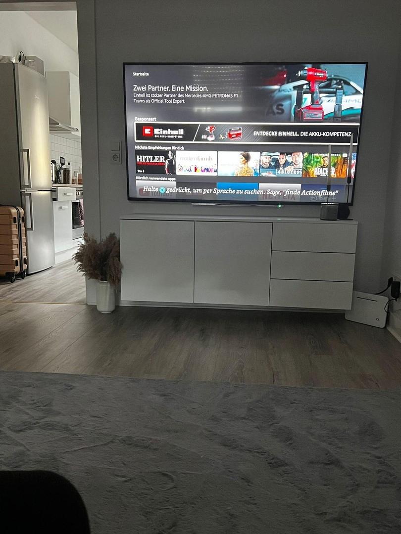 Wohnzimmer mit Blick in die Kü