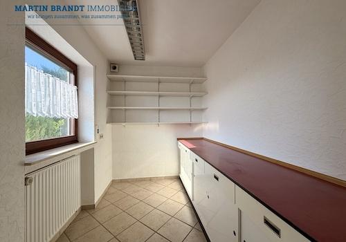 Speisekammer hinter der Küche OG