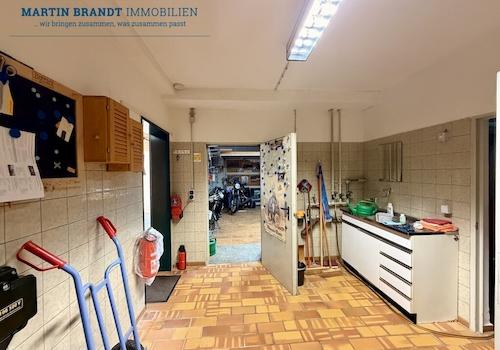 Keller / Vorraum zur Doppelgarage