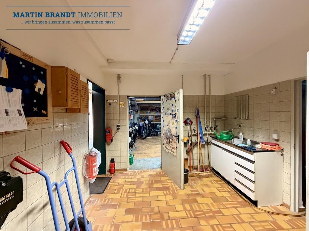 Keller / Vorraum zur Doppelgarage
