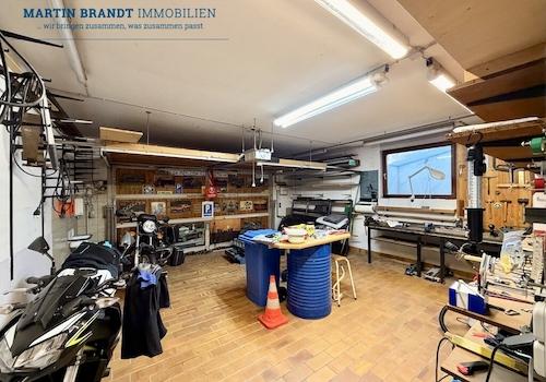 Doppelgarage / Werkstatt