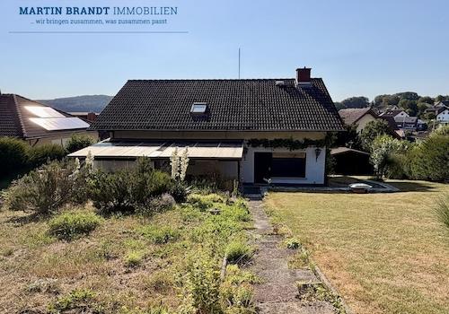 Totalansicht von der Gartenseite des Hauses