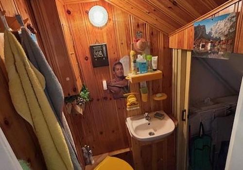 Kellerabgang mit WC