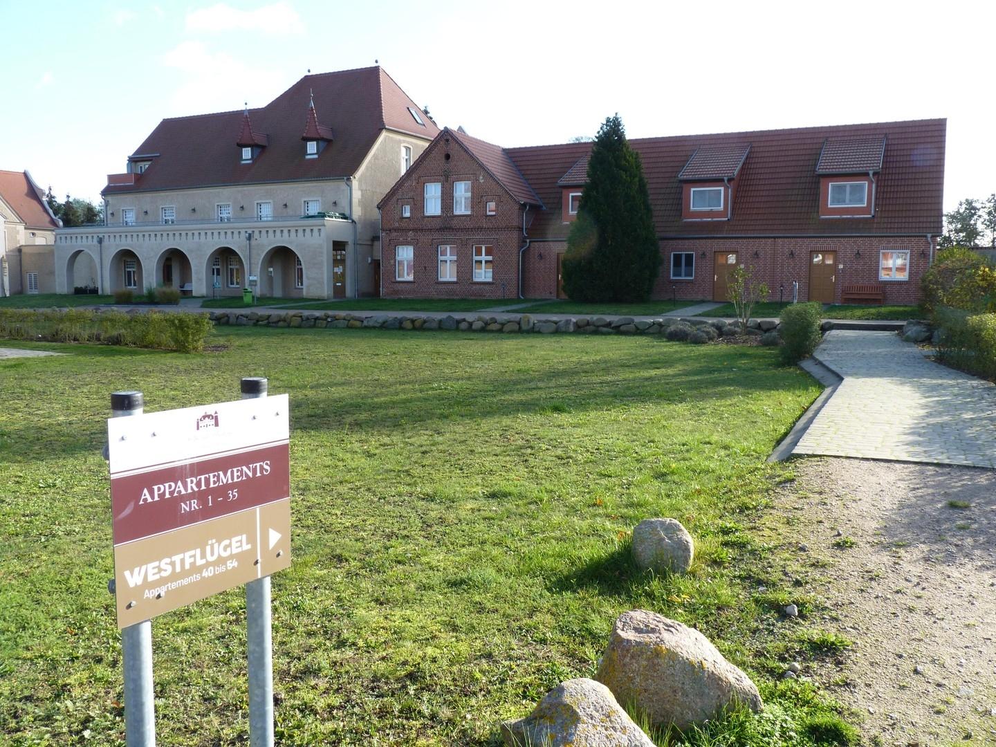  Appartements und Reihenhäuser