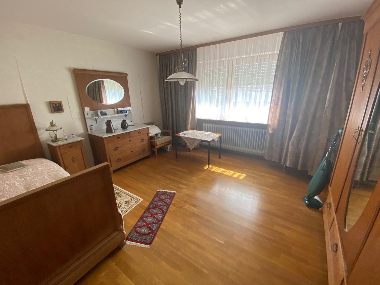 Zimmer 1 EG