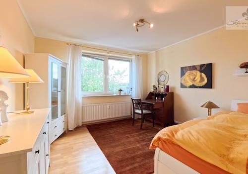 Schlafzimmer (1)